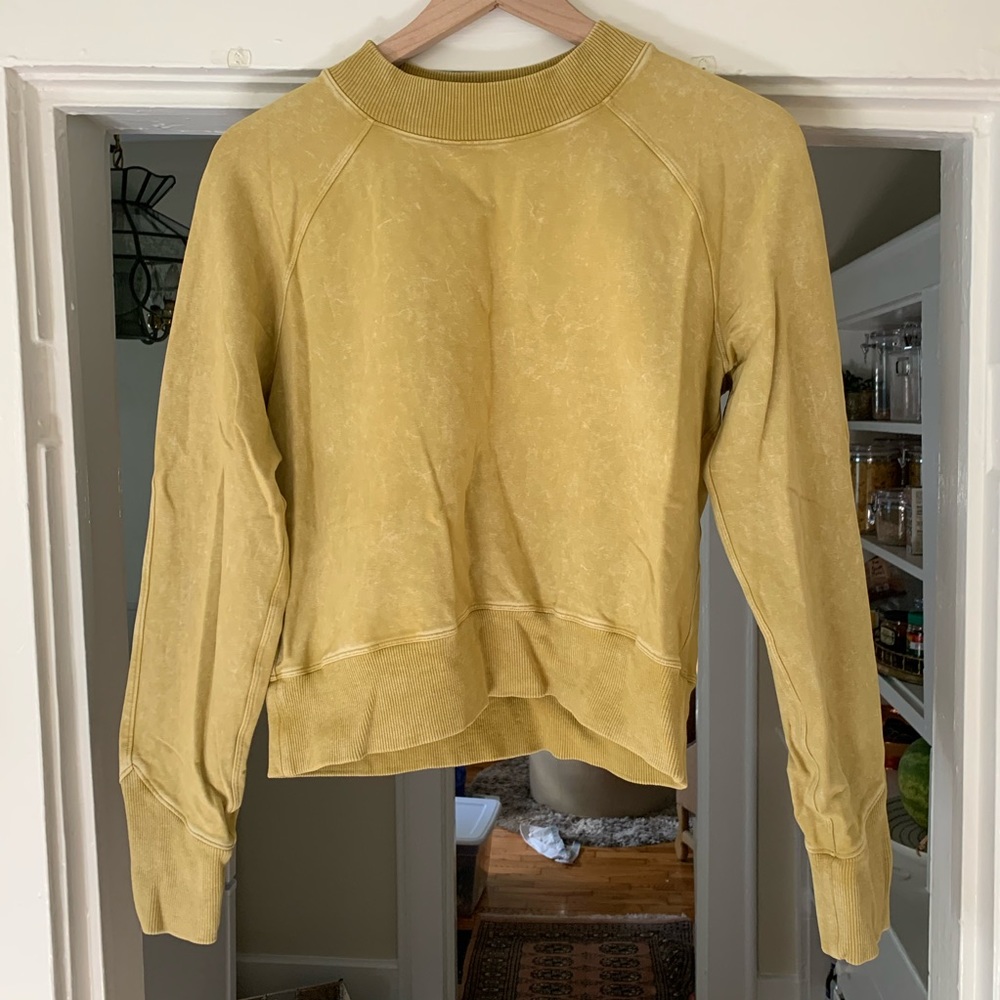 Lululemon Mustard Cropped Sweatshirt